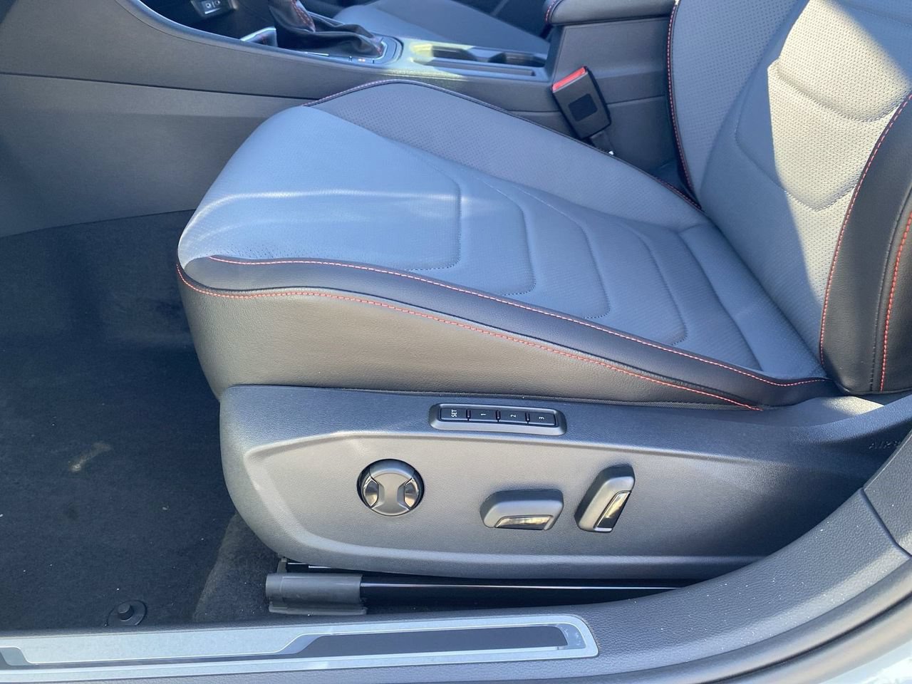 New 2026 Volkswagen Jetta GLI Autobahn FWD image 16
