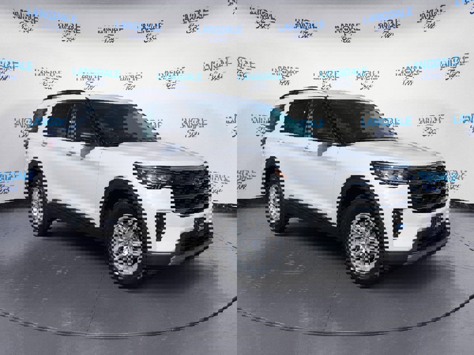 New 2026 Ford Explorer Active w/ Active Comfort Package image 2