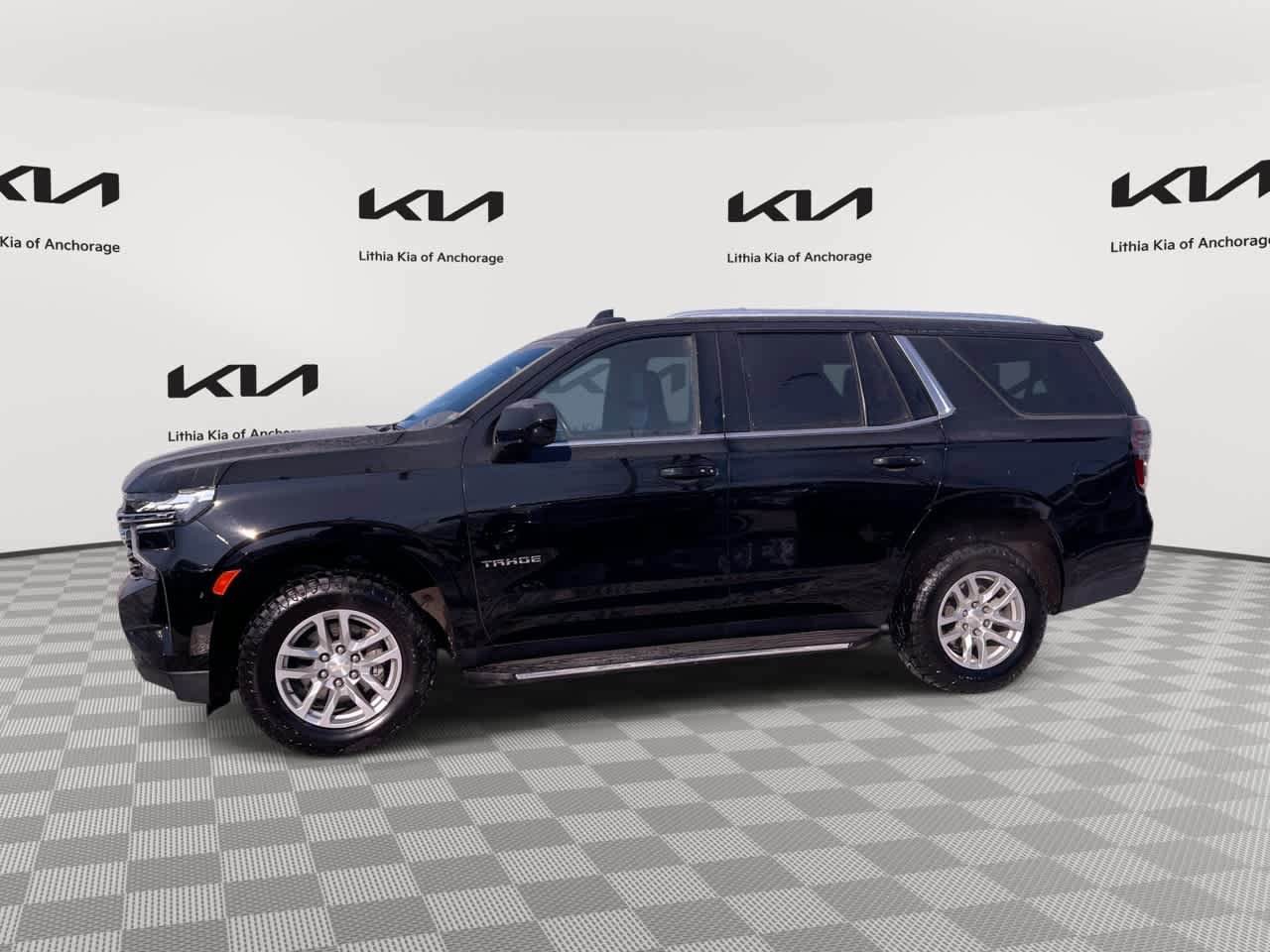 Used 2023 Chevrolet Tahoe LT AWD/4WD image 1