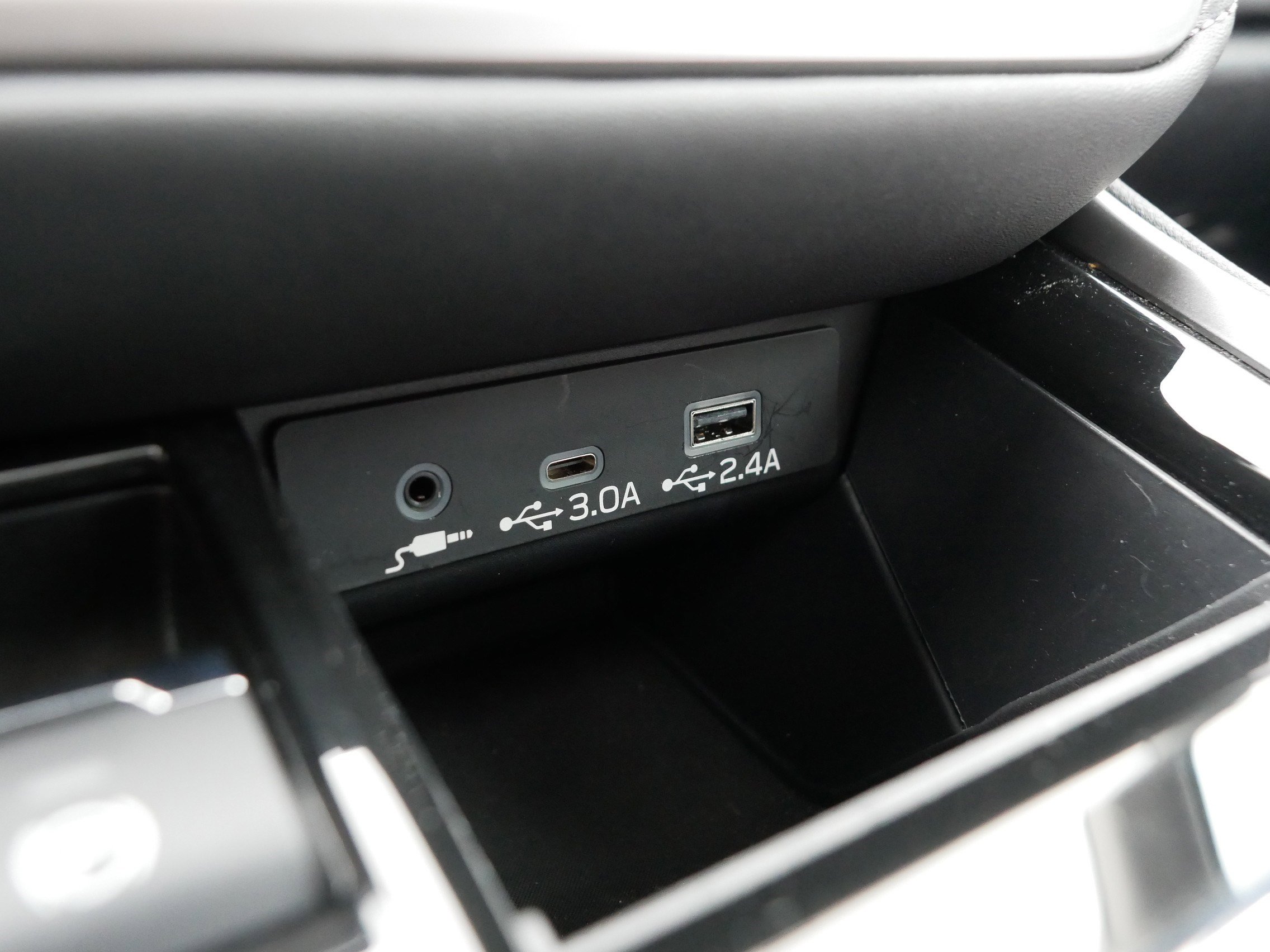 Certified 2025 Subaru Outback Limited image 33