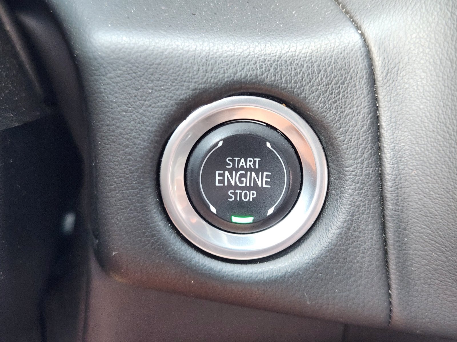 Used 2024 Chevrolet Suburban LT AWD/4WD image 23