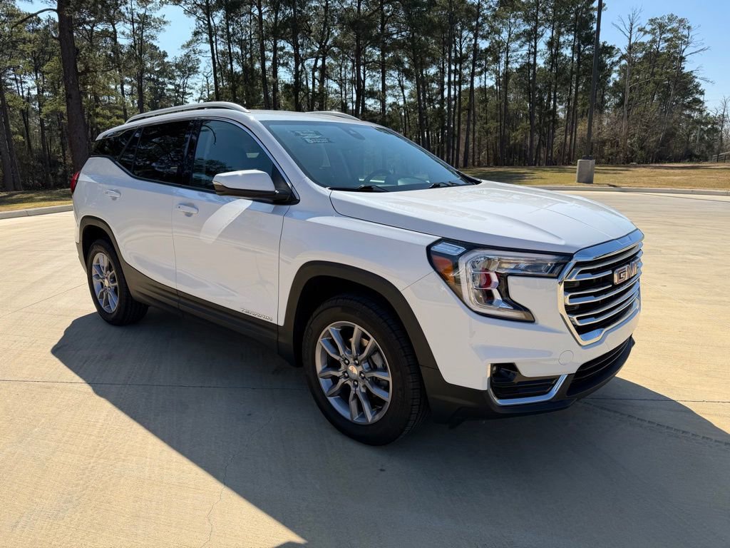 Used 2024 GMC Terrain SLT image 7
