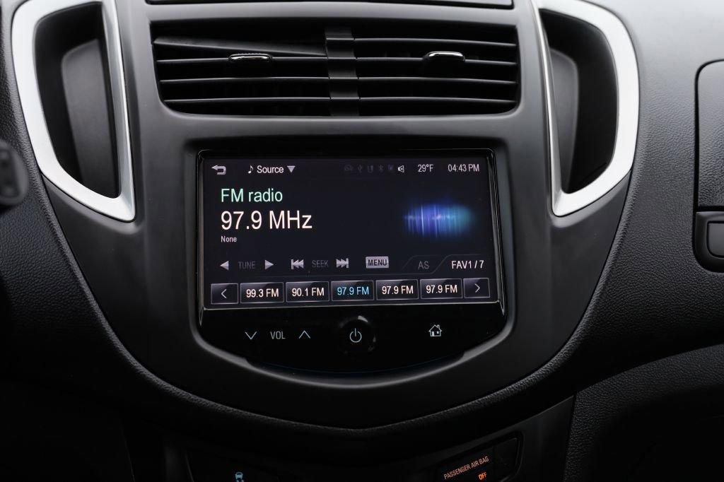 Used 2016 Chevrolet Trax LS image 32