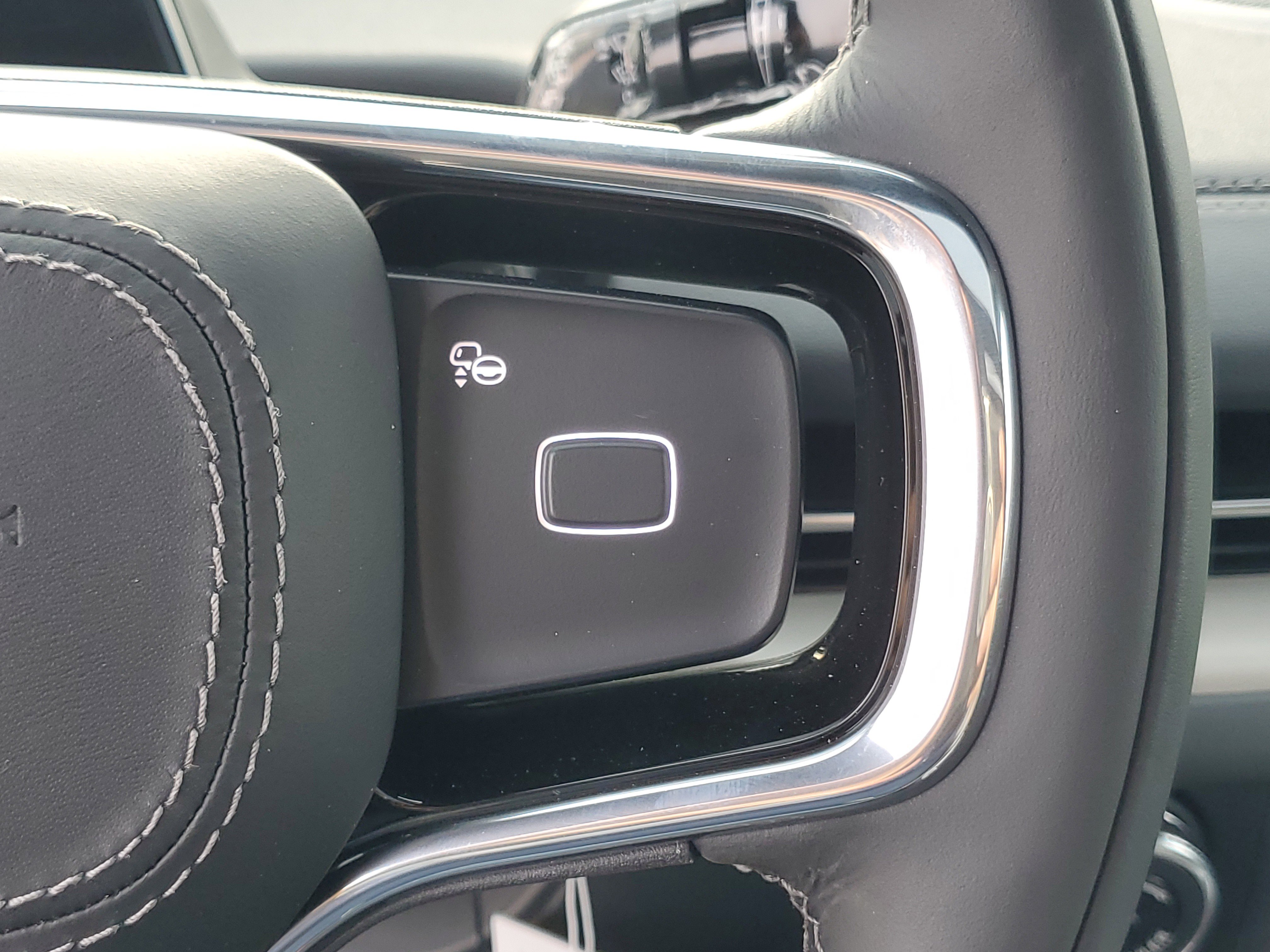 New 2025 Lincoln Navigator Reserve w/ Jet Appearance Package image 18