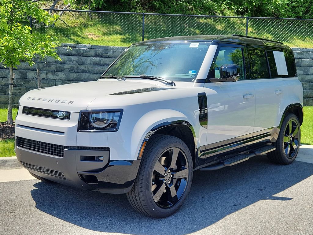 New 2026 Land Rover Defender 110 X-Dynamic SE