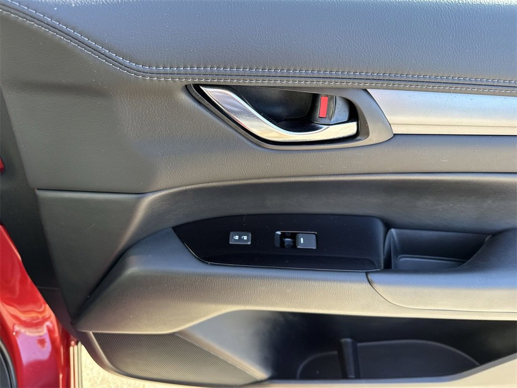 Used 2021 MAZDA CX-5 Touring image 45