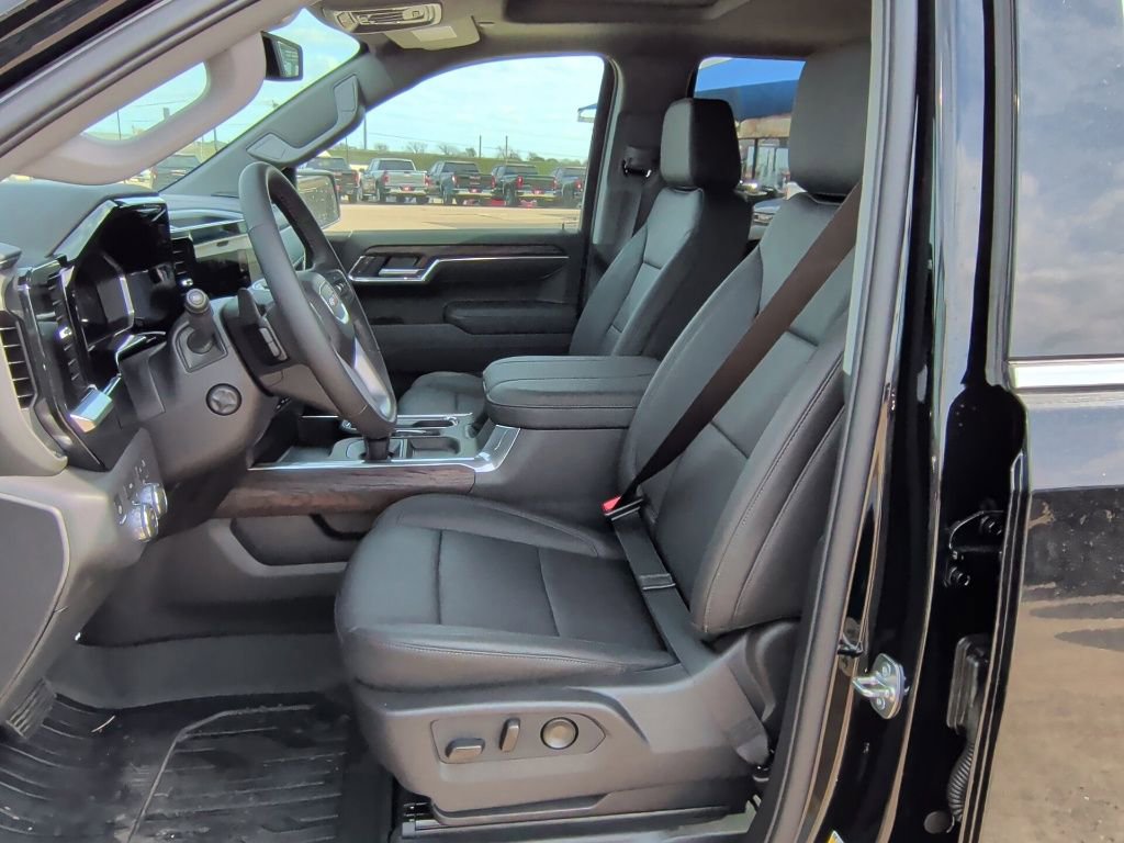 New 2026 GMC Sierra 1500 SLT image 13