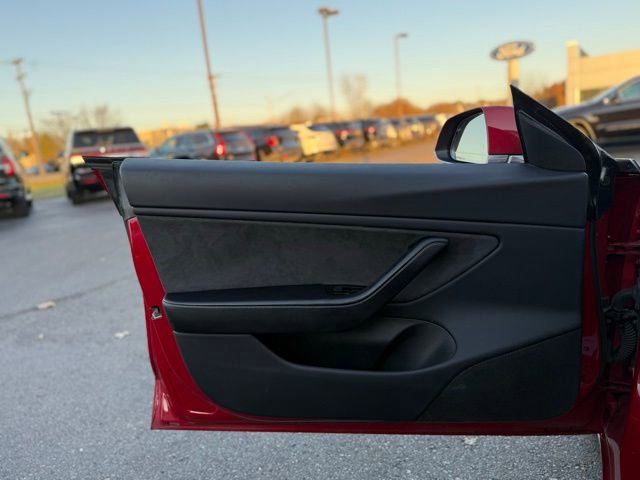 Used 2018 Tesla Model 3 Performance image 12