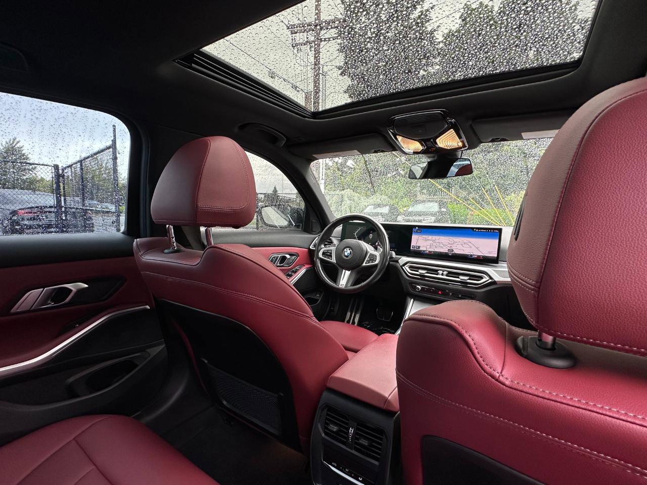 Used 2023 BMW 330i Sedan w/ M Sport Package RWD image 21