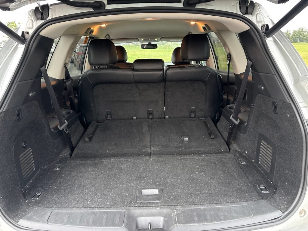 Used 2019 Nissan Pathfinder SL AWD/4WD image 10