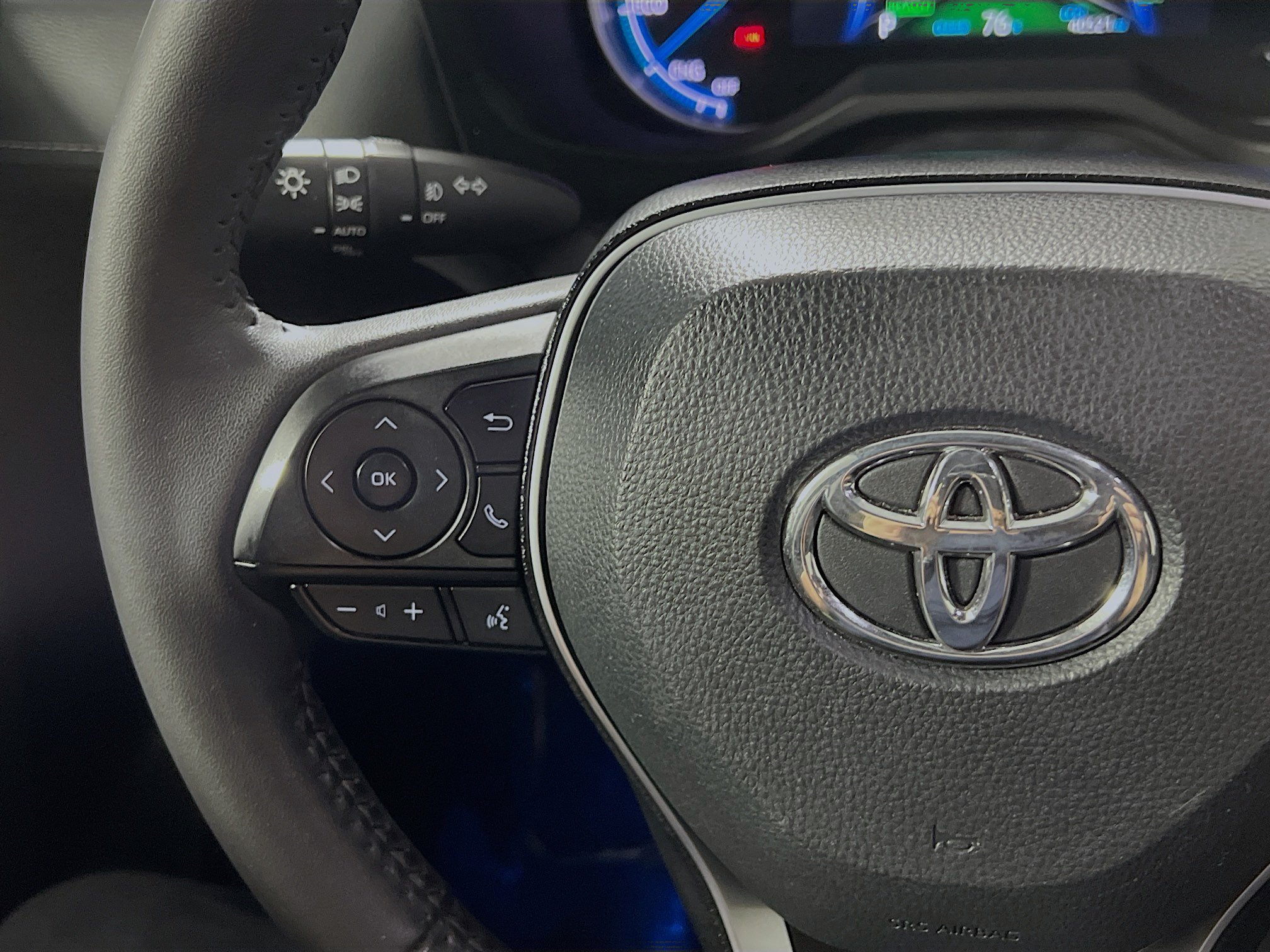 Used 2024 Toyota RAV4 XLE Premium w/ Weather Package AWD/4WD image 19
