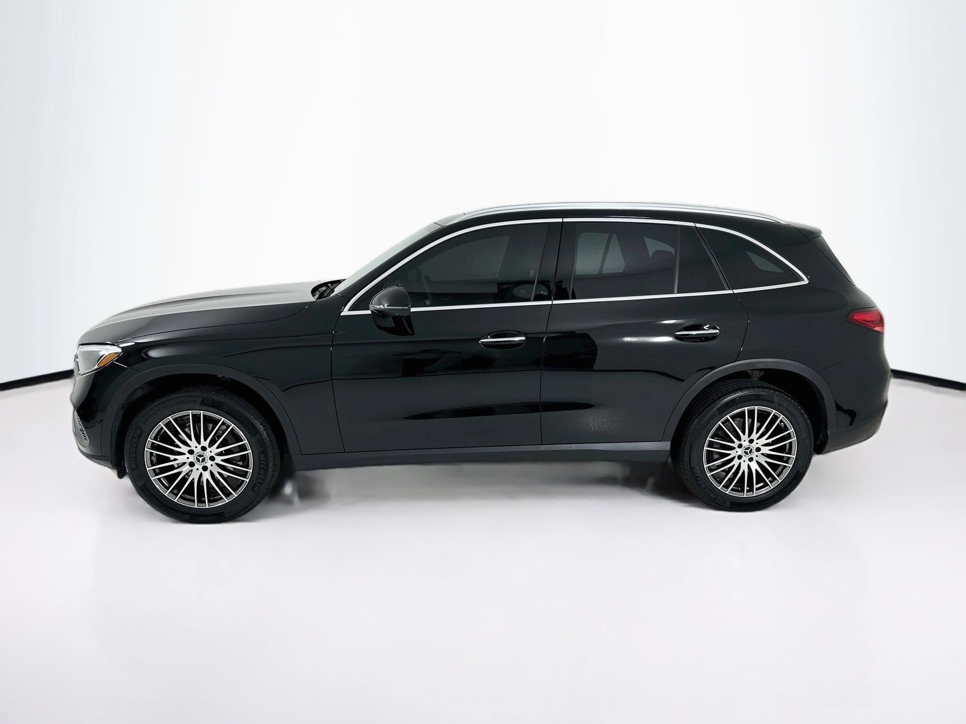 Certified 2026 Mercedes-Benz GLC 300 4MATIC image 5