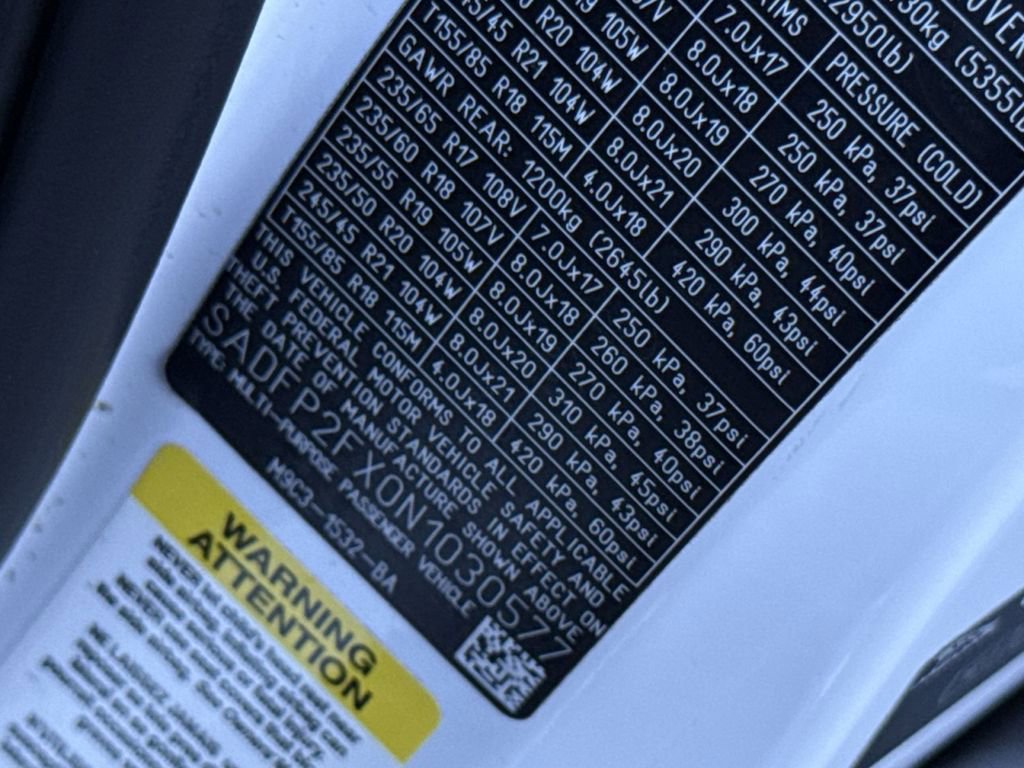 Used 2022 Jaguar E-PACE SE image 28