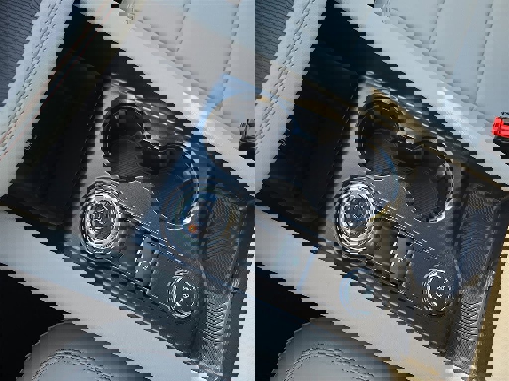 New 2026 Ford Explorer Active w/ Active Comfort Package image 26