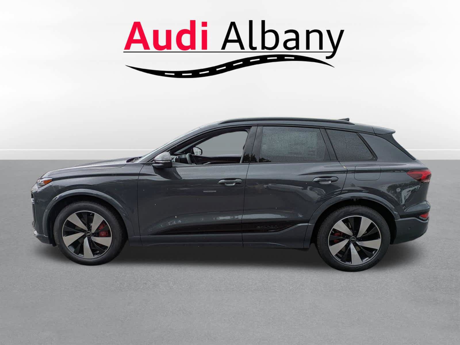 New 2027 Audi SQ6 e-tron Premium Plus AWD/4WD image 2