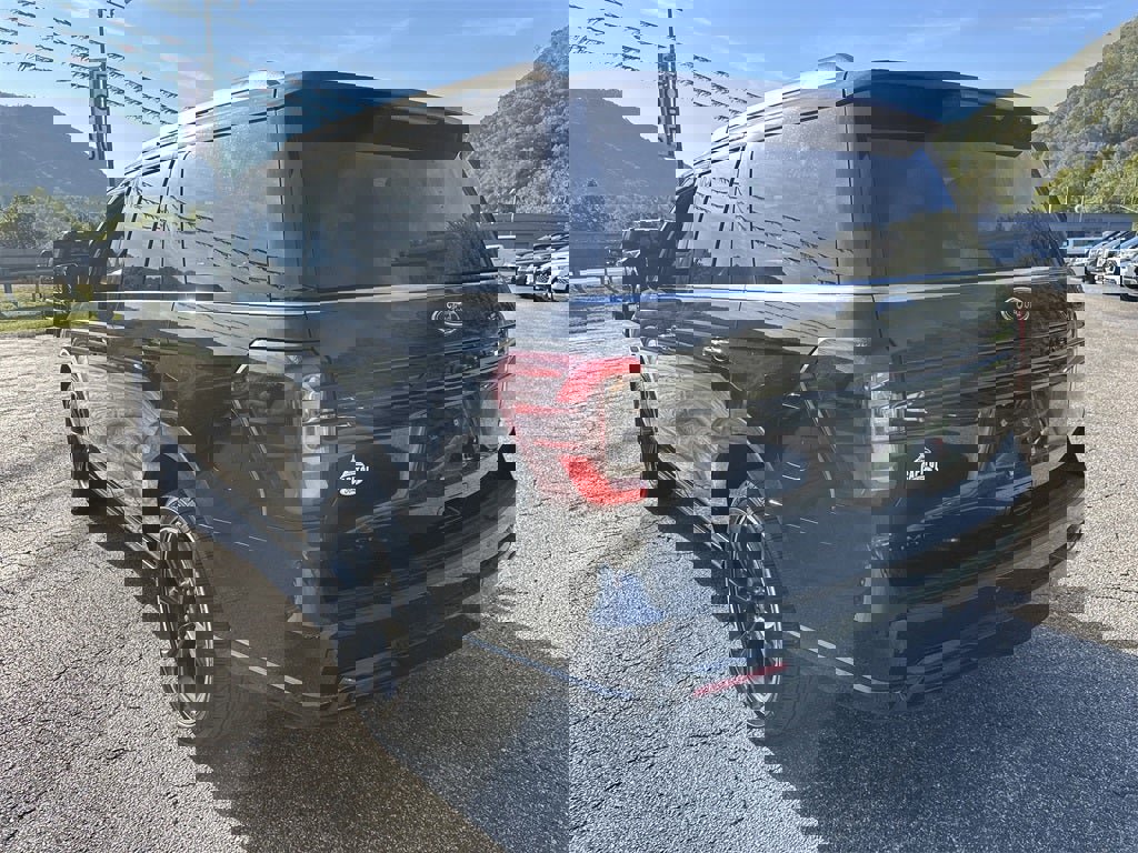 Used 2022 Ford Expedition Limited w/ Equipment Group 303A image 6