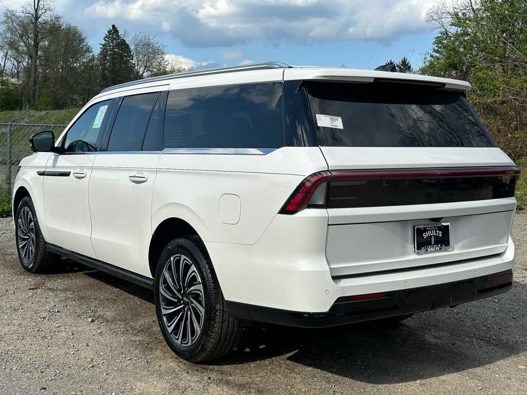 New 2025 Lincoln Navigator L Black Label AWD/4WD image 30