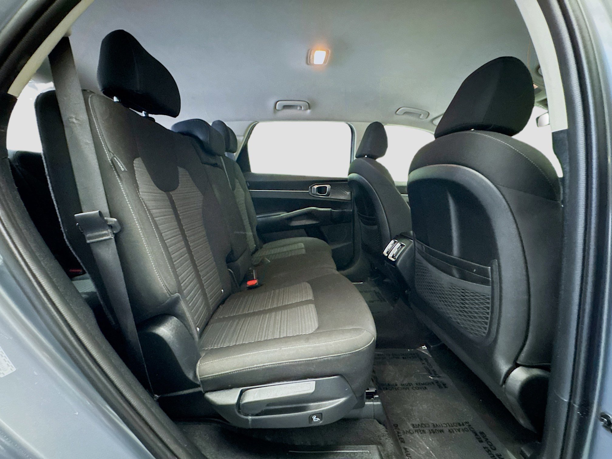 Used 2025 Kia Sorento LX image 18