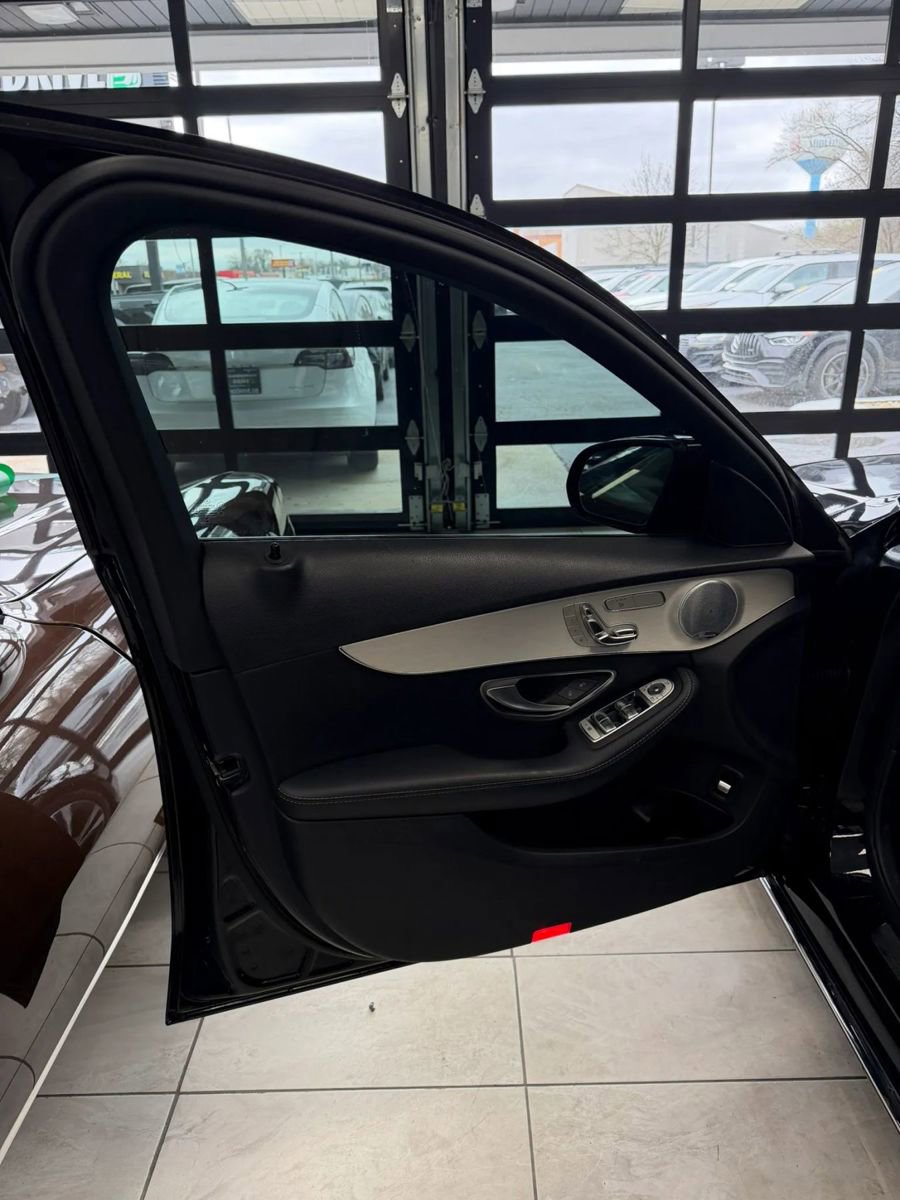 Used 2018 Mercedes-Benz C 300 Sedan w/ Multimedia Package image 17