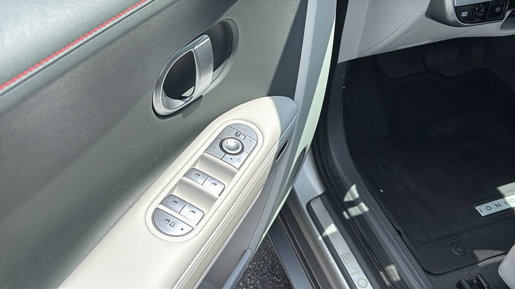 Used 2024 Hyundai Ioniq 5 Limited AWD/4WD image 14