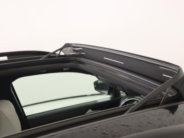 Used 2020 Volkswagen Tiguan SE R-Line image 19