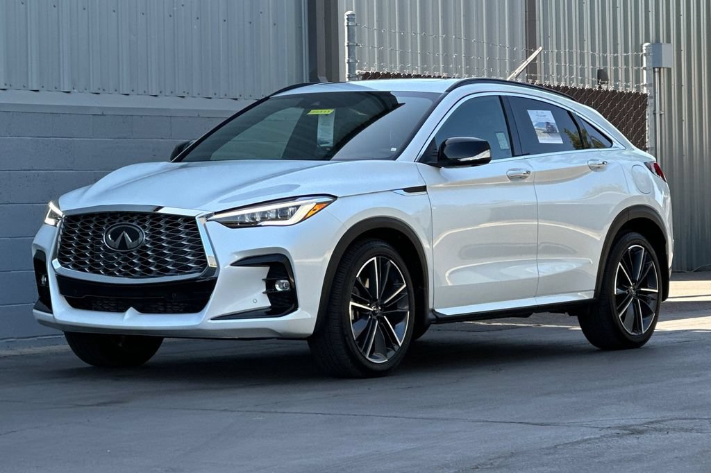 Used 2025 INFINITI QX55 Essential AWD/4WD image 8