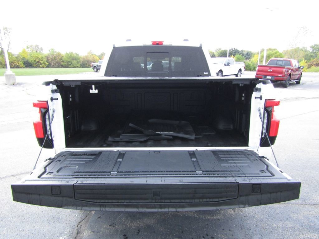 New 2025 Ford F150 Lightning Platinum w/ Dark Elements Package image 6