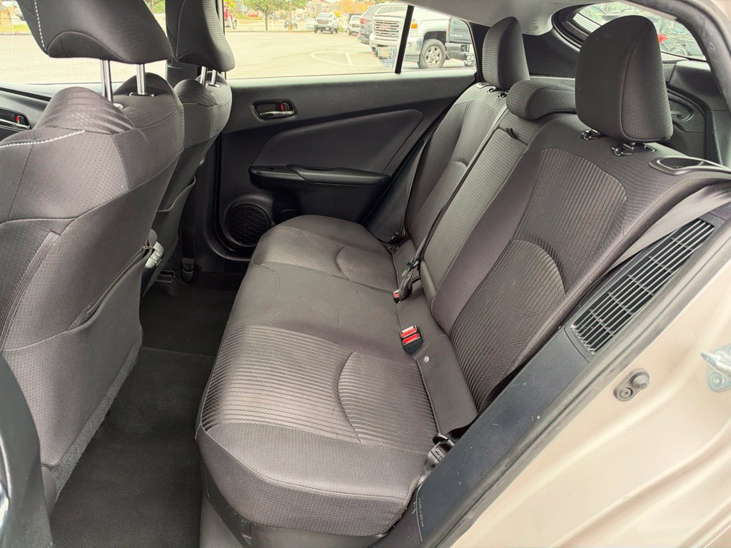 Used 2021 Toyota Prius Prime LE FWD image 26