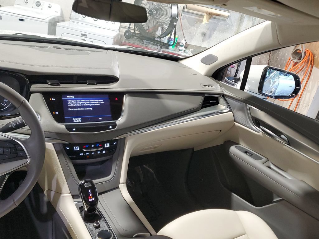 Certified 2023 Cadillac XT5 Premium Luxury w/ LPO, Premium Carpet Package FWD image 20