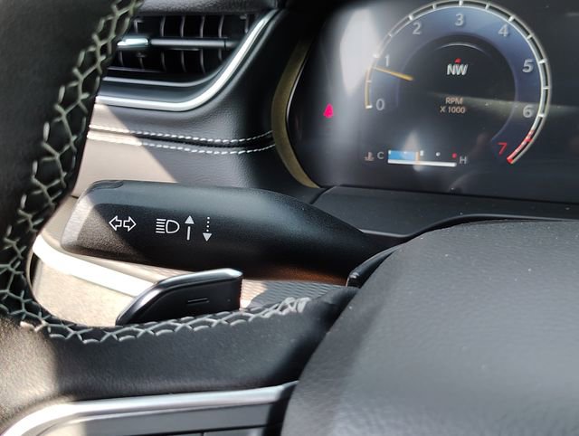 New 2025 Jeep Grand Cherokee L Laredo w/ Luxury Tech Group I image 21