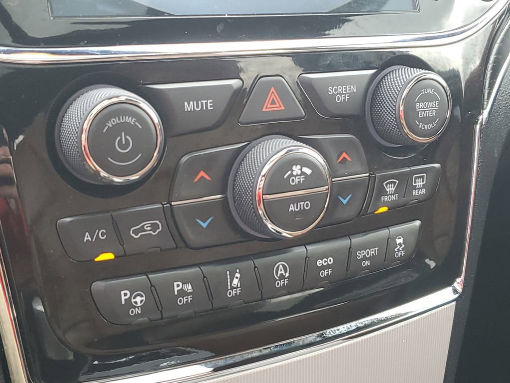 Used 2021 Jeep Grand Cherokee Summit AWD/4WD image 19