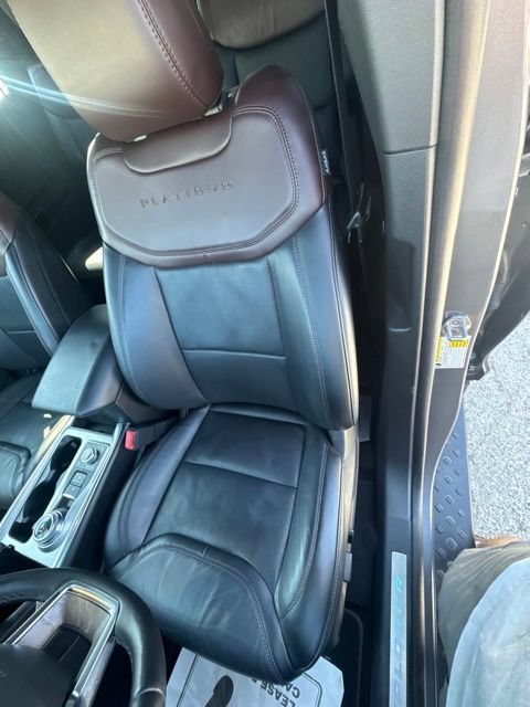 Used 2021 Ford Explorer Platinum w/ Equipment Group 601A AWD/4WD image 18
