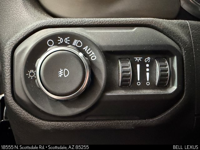 Used 2019 Jeep Wrangler Sport AWD/4WD image 19