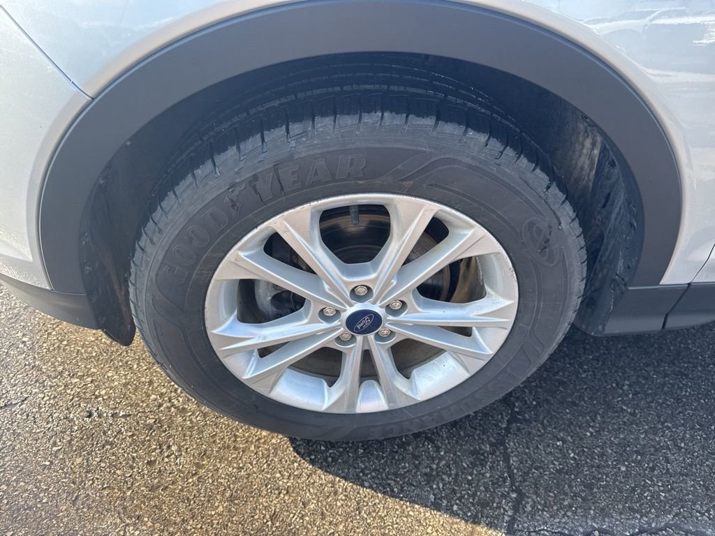 Certified 2019 Ford Escape SE image 51