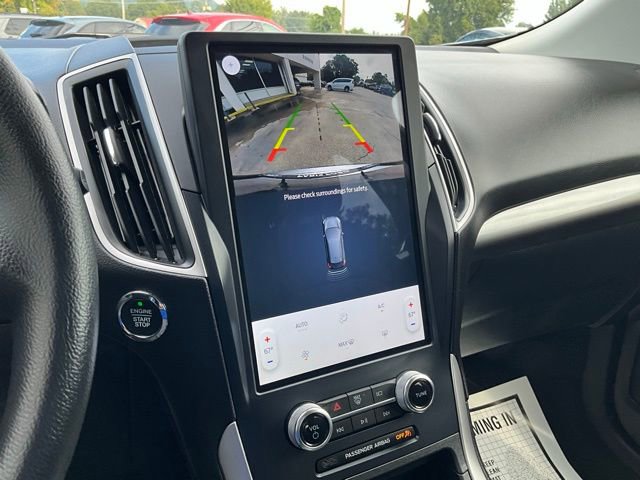 Used 2024 Ford Edge SE w/ Black Appearance Package image 8