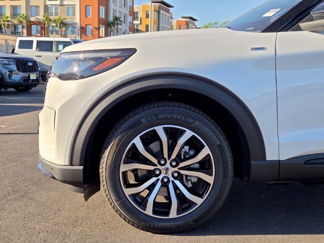 New 2026 Ford Explorer ST-Line AWD/4WD image 5