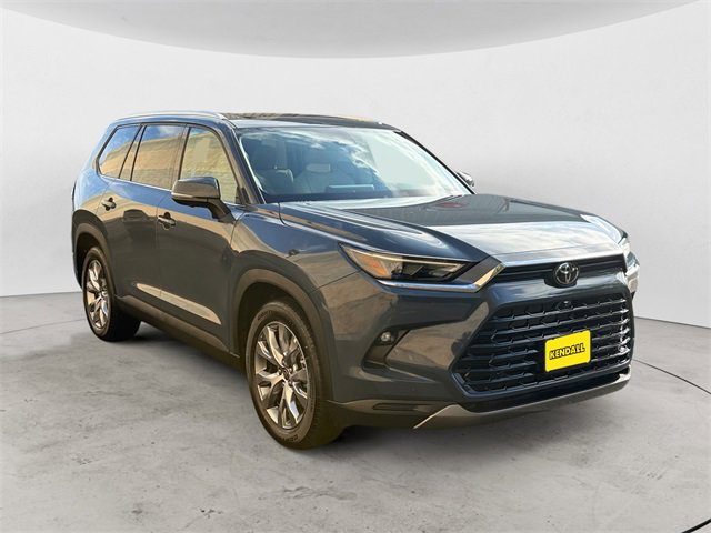 Used 2025 Toyota Grand Highlander AWD image 7