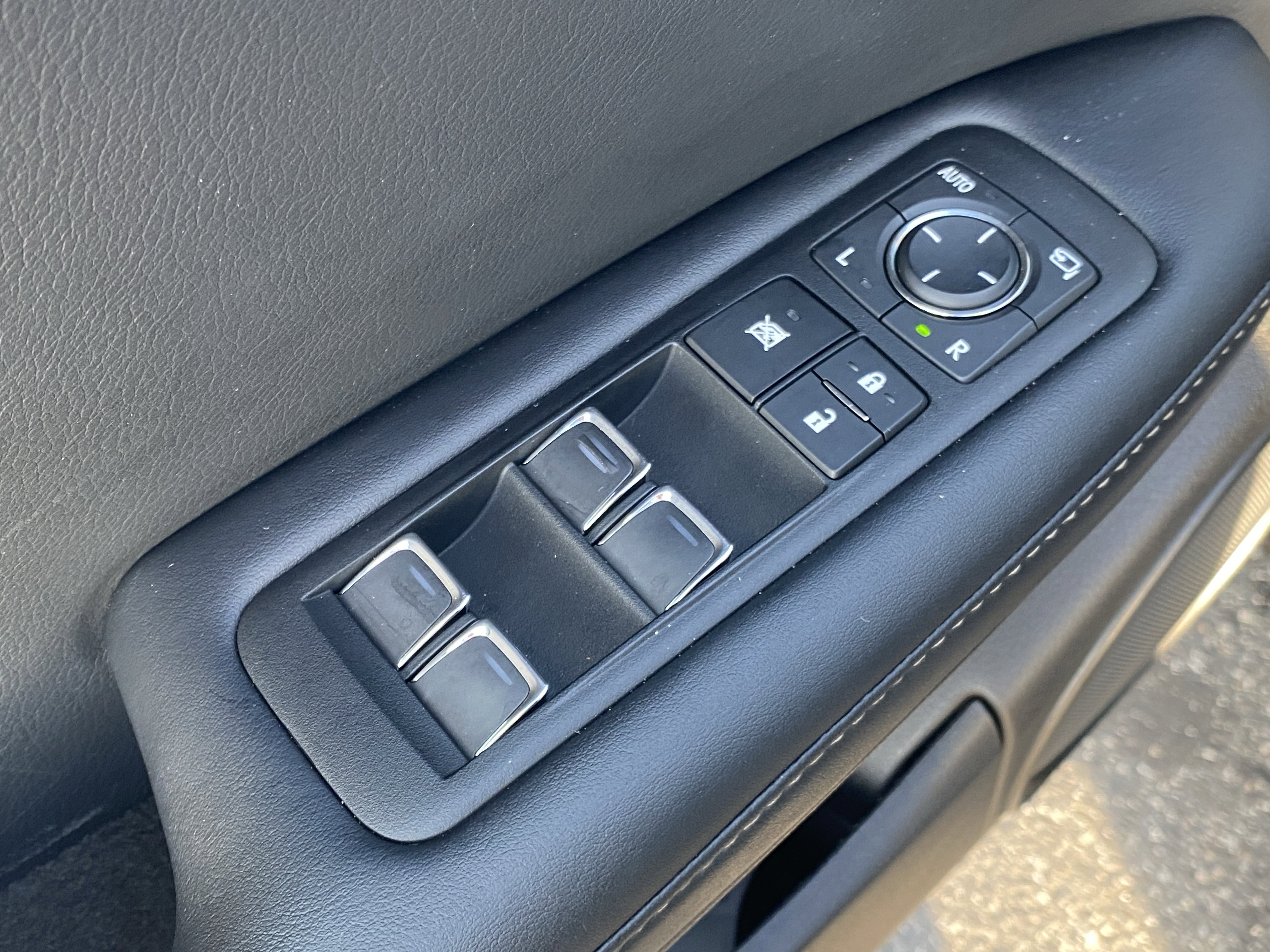 Used 2021 Lexus RX 350 FWD w/ Accessory Package image 17