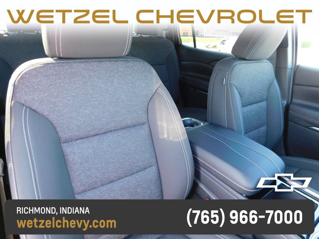 New 2027 Chevrolet Traverse LT FWD image 19
