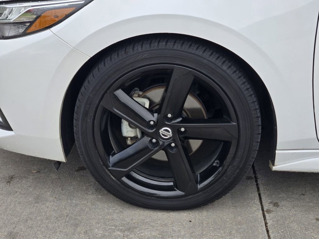 Used 2023 Nissan Sentra SR w/ Midnight Edition Package image 17