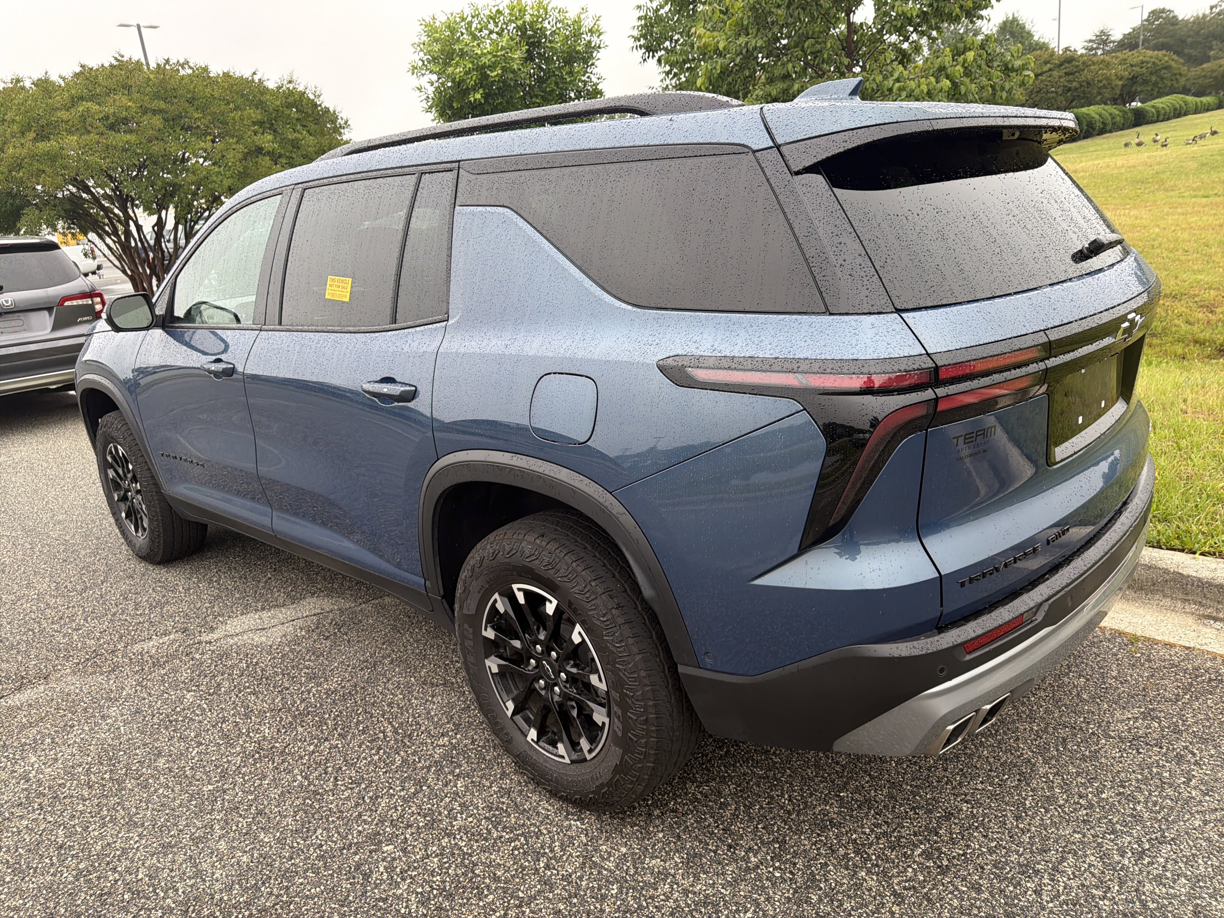 Certified 2024 Chevrolet Traverse Z71 w/ Enhanced Driving Package AWD/4WD image 8
