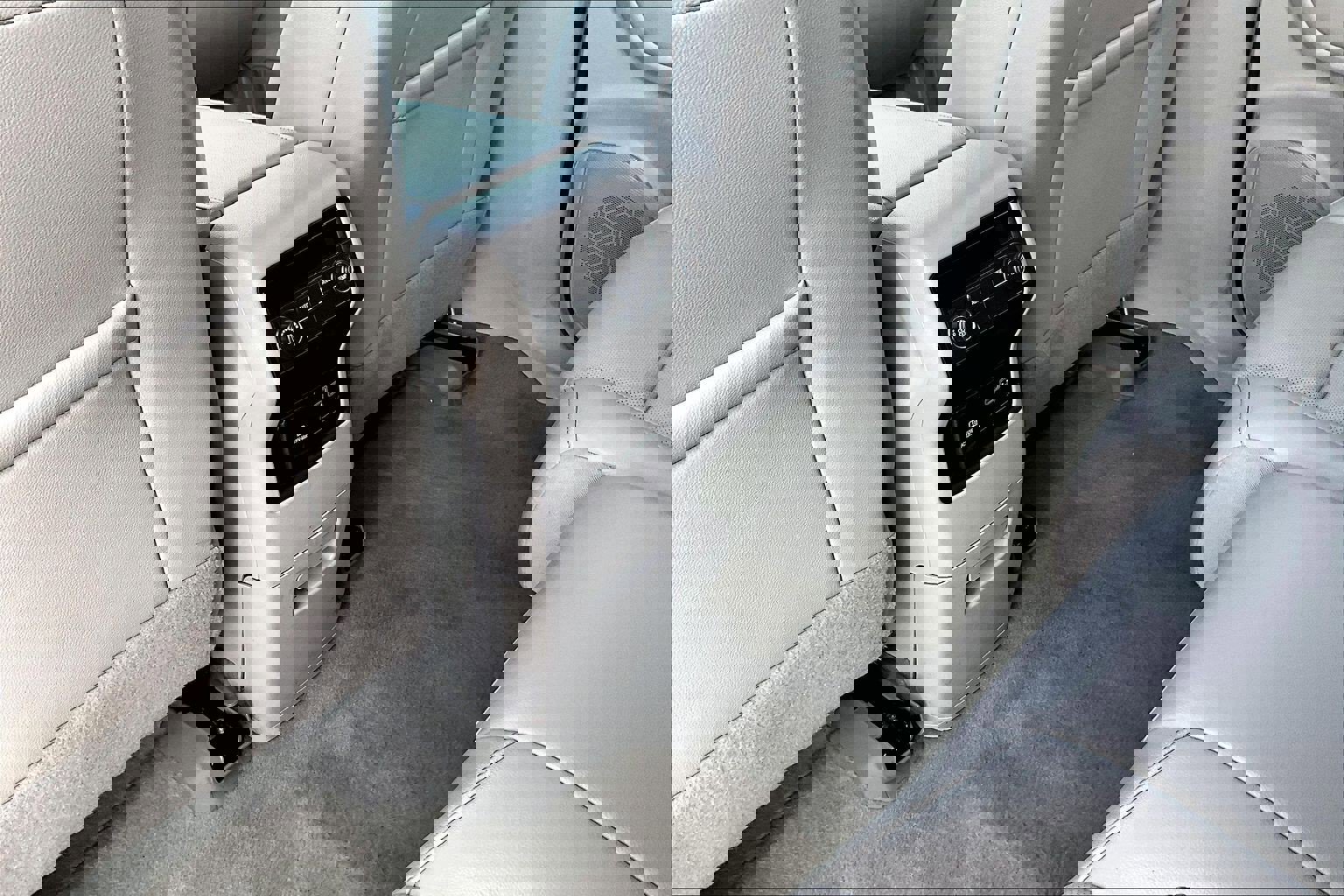 Used 2023 GMC Acadia SLT image 10