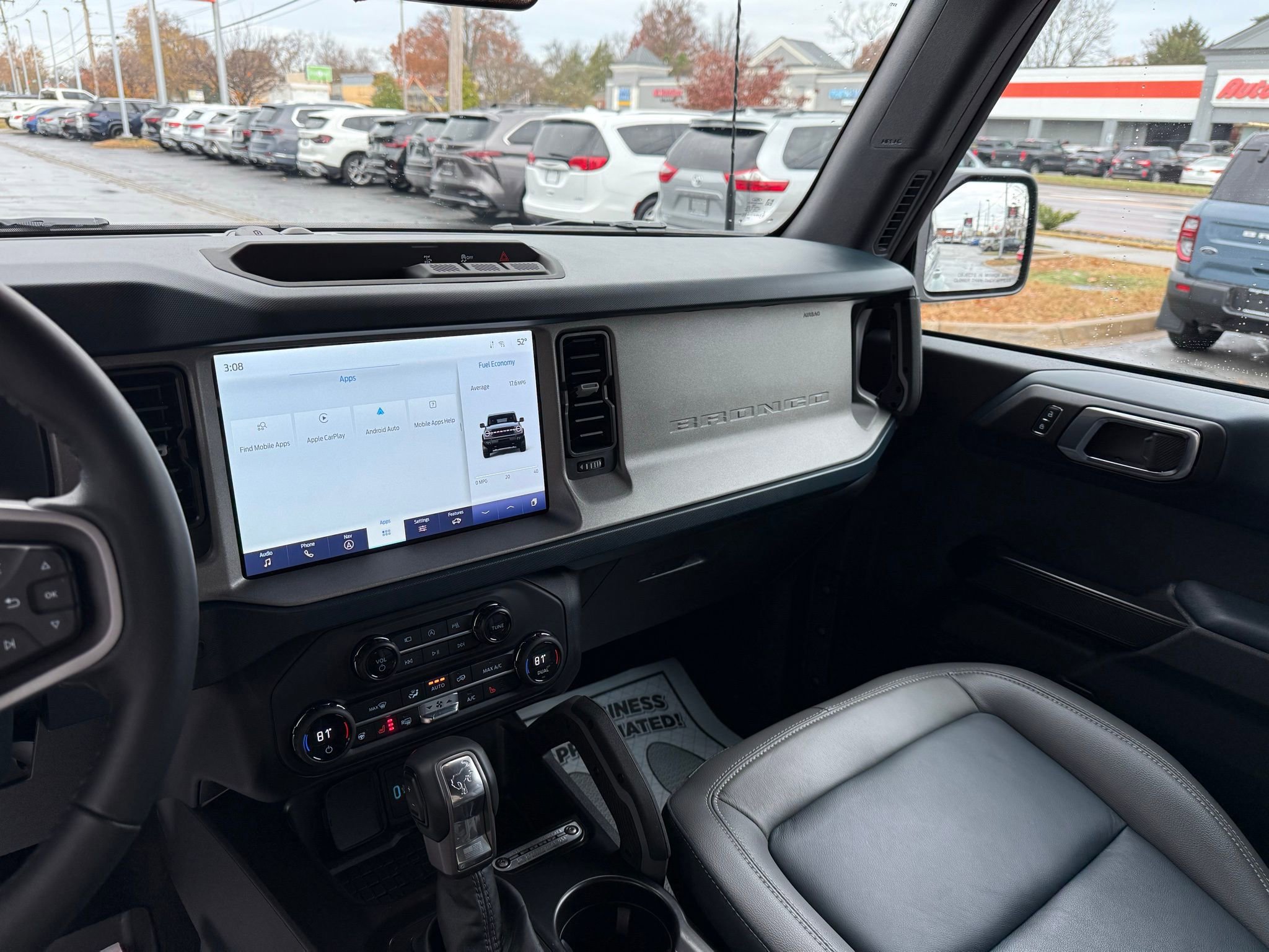 Used 2024 Ford Bronco Outer Banks image 56