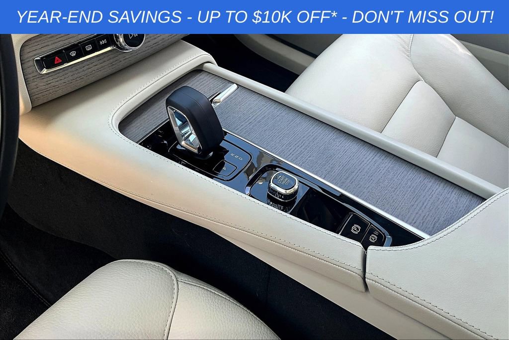 Used 2025 Volvo XC90 B6 Plus w/ Protection Package Premier image 25