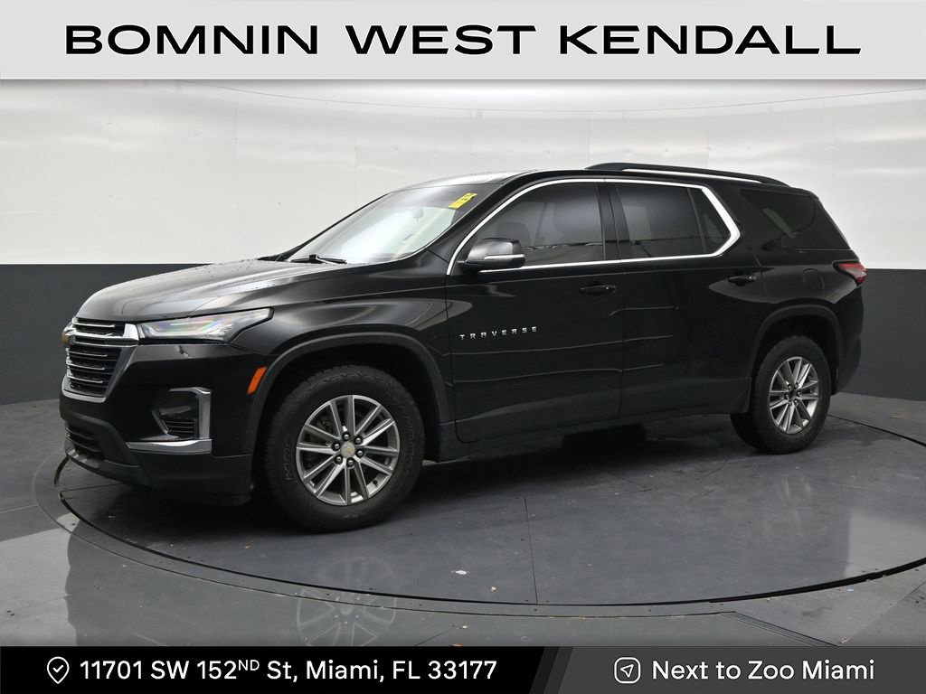 Used 2023 Chevrolet Traverse LT FWD image 1