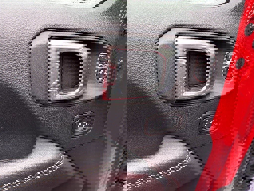 Used 2019 Jeep Wrangler Unlimited Sahara w/ Quick Order Package 24M Moab image 13