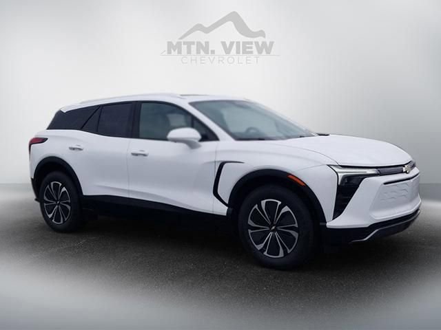 New 2025 Chevrolet Blazer EV LT AWD/4WD video 2