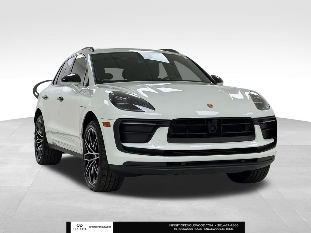 Used 2024 Porsche Macan w/ Premium Plus Package