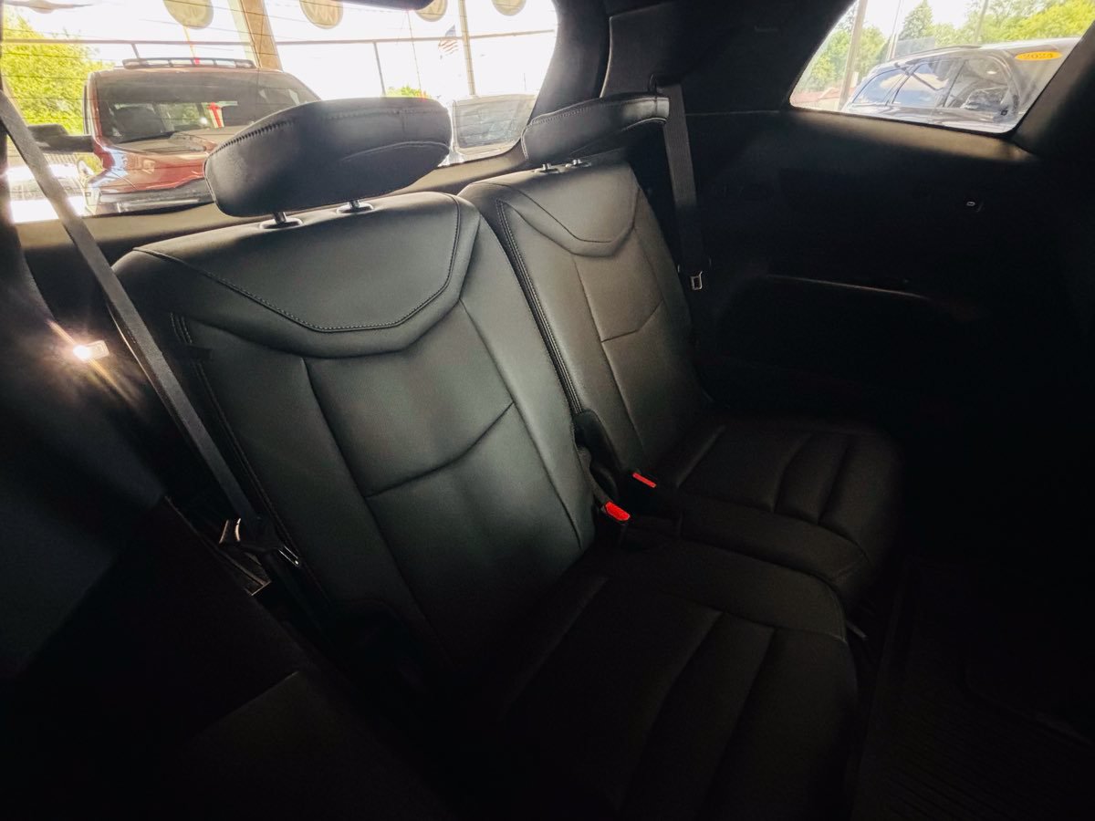 Used 2021 Cadillac XT6 Premium Luxury AWD/4WD image 37