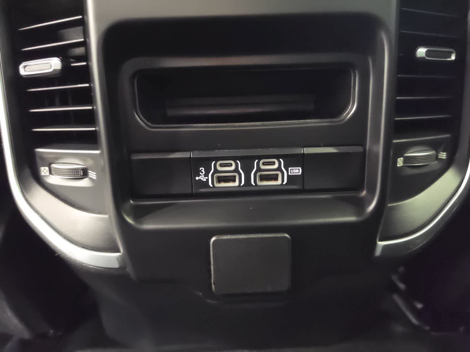 Used 2019 RAM 1500 Big Horn AWD/4WD image 31